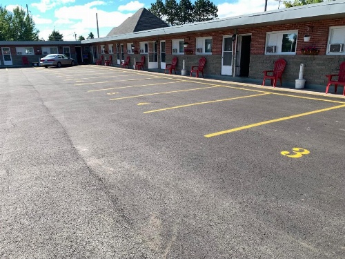 Trunk Road Motel image 47